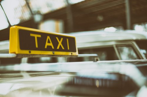 Shuttlebus- und Taxiservice